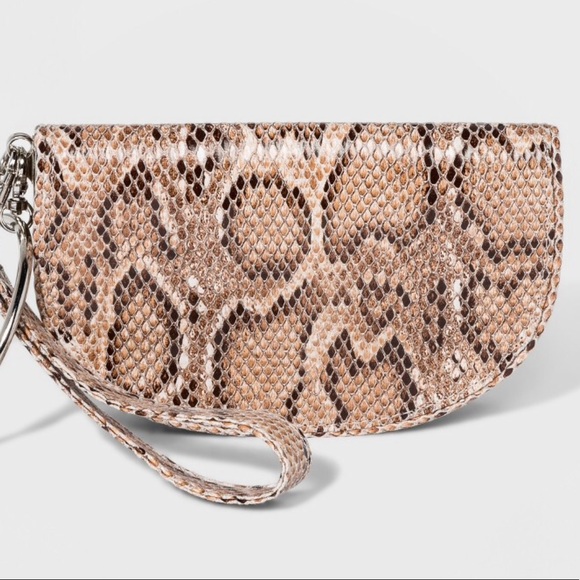 CLOSET CLEAR-OUT Crinkle Snake Clutch - Picture 2 of 4